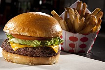 American Burger Works at Excalibur: All American Meal
