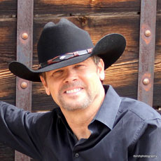 Avi – Wade Hammond