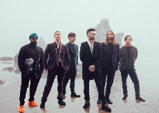 Cosmopolitan – Maroon 5