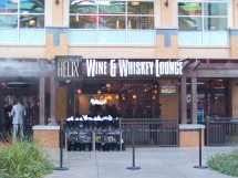 Double Helix Wine and Whiskey Lounge ay Town Square