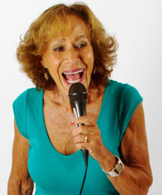 Edgewater Comedienne Sandra Risser