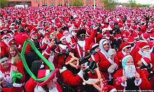 Great Santa Race 2012 crowd Town Square