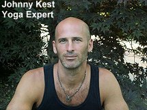 Johnny Kest Yoga expert