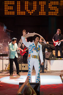Justin Shandor winner of 'Las Vegas Ultimate Elvis Tribute Artist' contest