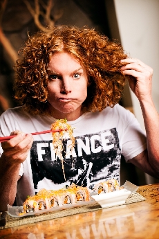Carrot Top Celebrates 17th Anniversary at Luxor