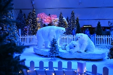 Snow Carnival Holiday Forest Is Open at M Resort