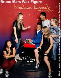 Madame Tussaud's - Bruno Mars wax figure
