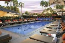 Mirage Bare Pool Lounge