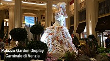 Palazzo garden display - Carnivale di Venezia