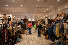 Plaza Hosts NFR Rodeo Events Downtown Christmas Expo