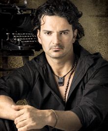 Ricardo Arjona, brings his 