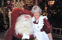 Santa Claus and Mrs Claus Sam's Town