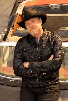 Trace Adkins Will Headline Sunset Amphitheater